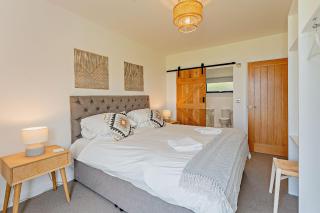 18 - 3 Bedroom Cottage - LP - Pwllheli - 3