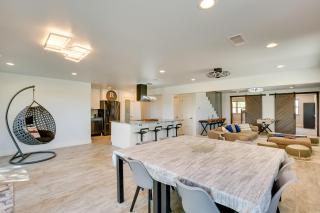 Cozy Interior and Lake View McKinney Ranch Home! - 6