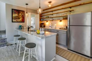 Tranquil Cottage in Virginia Countryside with Pond! - 8