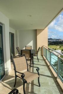 Beachfront luxury 2br condo - Lowlands - 5