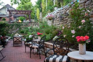 Inn at Rose Hall - Eureka Springs - 1