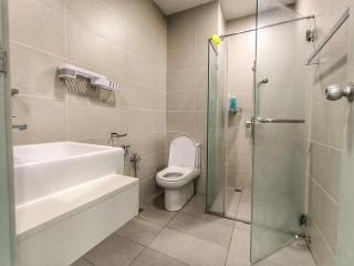 Awesome Suites 1, Netflix, Georgetown - 6