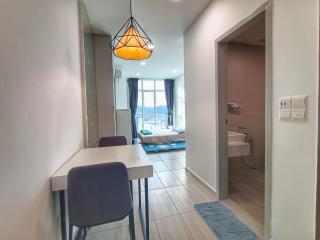 Awesome Suites 1, Netflix, Georgetown - Jelutong - 5