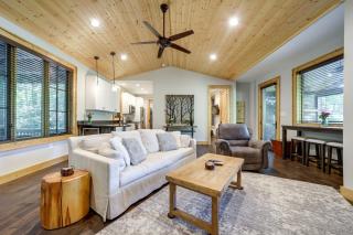 Grill and Water Views Chinquapin Resort Home - 8