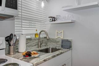 Downtown Dunedin Gem, Fully Renovated #3 - Dunedin - 1