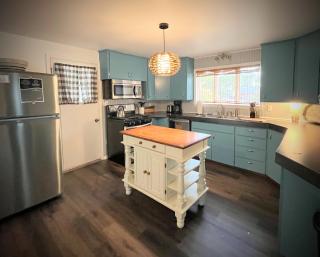 Cozy cottage near downtown Prescott - 1