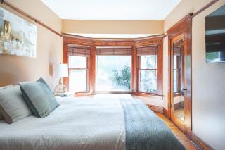 1907 Stone House - King Bed, Office, Crib, Toys - San Diego - 1