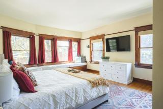 1907 Stone House - King Bed, Office, Crib, Toys - San Diego - 6