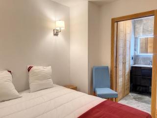 Appartement lumineux avec billard, spa et vue sur vallée - FR-1-275-203 - 8