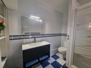 Gîte de charme avec terrasse, jardin et jeux - tout inclus, lits faits, linge fourni à Saint-Galmier - FR-1-496-300 - 8