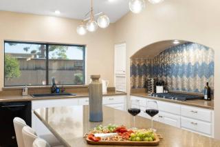 Glendale Retreat -pickleball+pool+9-hole mini golf - Glendale - 6