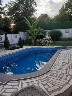 Garden- pool apartman - - 0