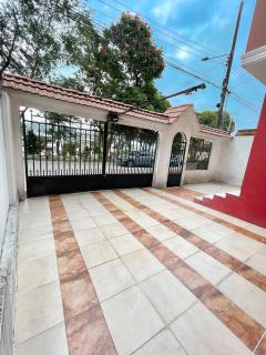 Casa con Habitaciones privadas - Guayaquil - 5