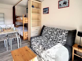 Studio lumineux avec balcon, accès direct aux pistes, piscine chauffée, WIFI gratuit - FR-1-267-233 - 5