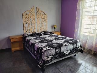 Amplio departamento para 2 personas - Neuquén - 5