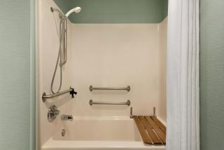 MainStay Suites - 9