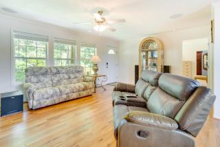 Hendersonville Retreat with Mtn Views and Deck! - Hendersonville - 6