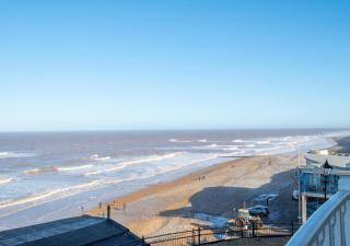 Two The Crescent - Cromer - 4
