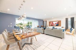 LUXE 10Min Disney Villa, 11BR with Theater and Game Room - 6