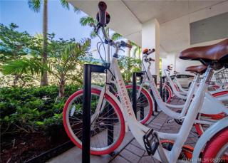 Miami beach Studio Amazing views 2QB/1B - Hallandale Beach - 6