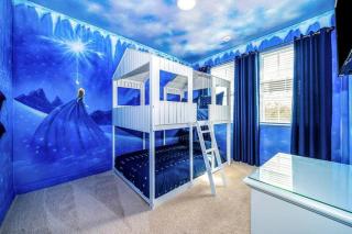 8BR Mansion: Packed with Fun and Comfort for All - Orlando - 9