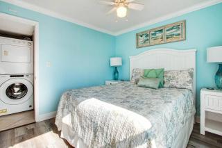 Renovated Condo With Pool and exclusive Beach Access - Gulf Shores - 2