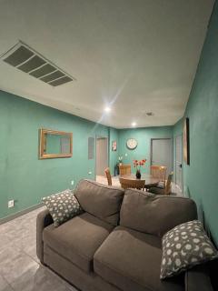 Fresno Vacation Rental 106 - 8