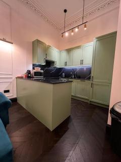 Earl's Court Luxe Apartment - Londen - 7