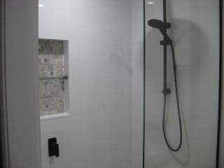 Noosa Entrance Waterfront Resort - 4