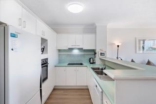 Paradise Ocean 2 Bedroom Apartment - CoastHM - Gold Coast - 3