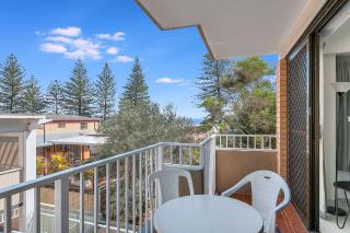 Cobden Court Unit 6 - 9