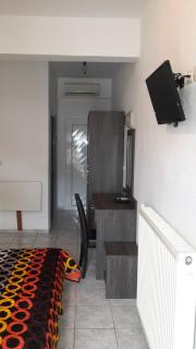 Vicky Rooms - Paralia Dionysiou - 9