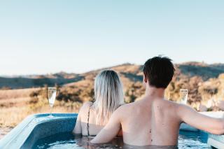 Amethyst - 1 Bed with Hot Tub - Kundalini Lodge - Grattai - 0