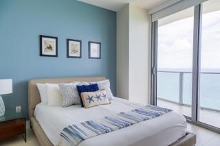 Zen Vacation Rentals Ocean Front 3-Bedroom Paradise - Hollywood - 2