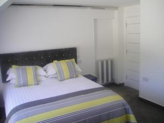 Undercliff Guest House - Trinity - 8