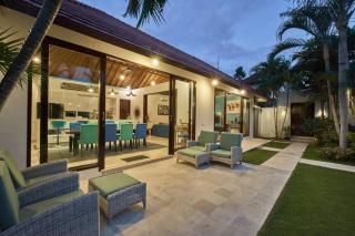 Villa Bulan Batubelig - Canggu - 4