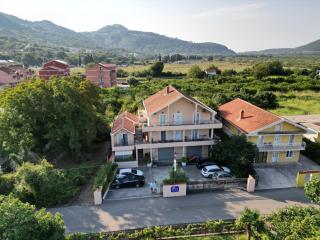 Apartments Royal - Budva - 9