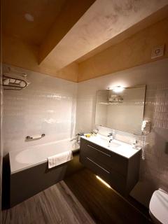 White Tower Mamaia - Apartament Junior - Mamaia - 1