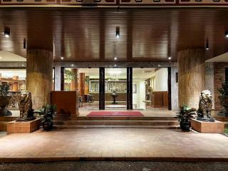 The Borneo Hotel - Kuching - 0