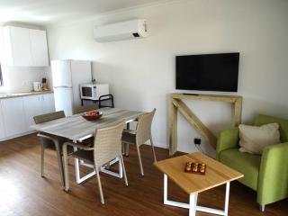 Passat Holiday Units - Unit 3 - Port Victoria - 2