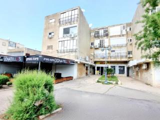 "Robert Sold Zugit" from Shneider apartments - Qiryat Shemuʼel - 9