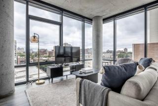 Lakeview 2br w gym grills nr lakefront trail CHI-985 - 9