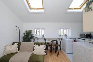 Cosy 1 Bedroom Top Floor Apartment on Edgware Road - Londra - 8