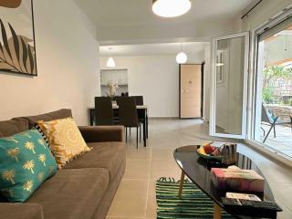 Cozy apt Marina Flisvos - 0