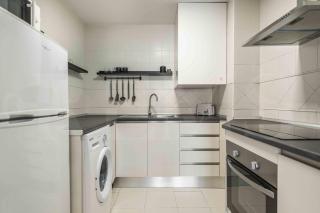 Modern Studio with Private Rooftop Terrace by REMS - 2