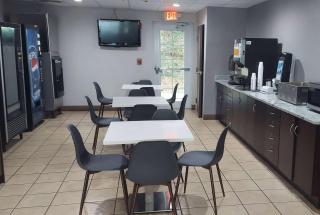 Microtel Inn & Suites by Wyndham Hoover/Birmingham - 1