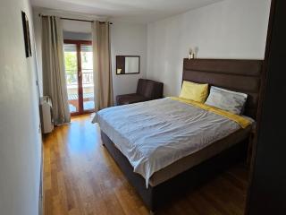 Seaview Apartment - Bar - 8
