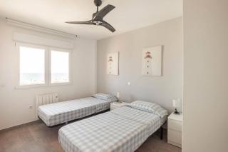 Refurbished 4* apartment with great balcony - La Manga del Mar Menor - 7