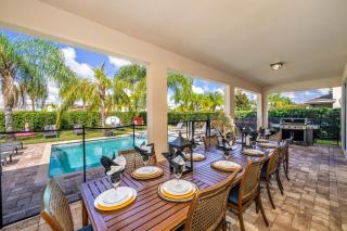 8BR Mansion: Packed with Fun and Comfort for All - Orlando - 3