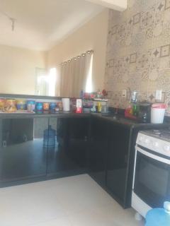 Casinha branca com piscina - 1